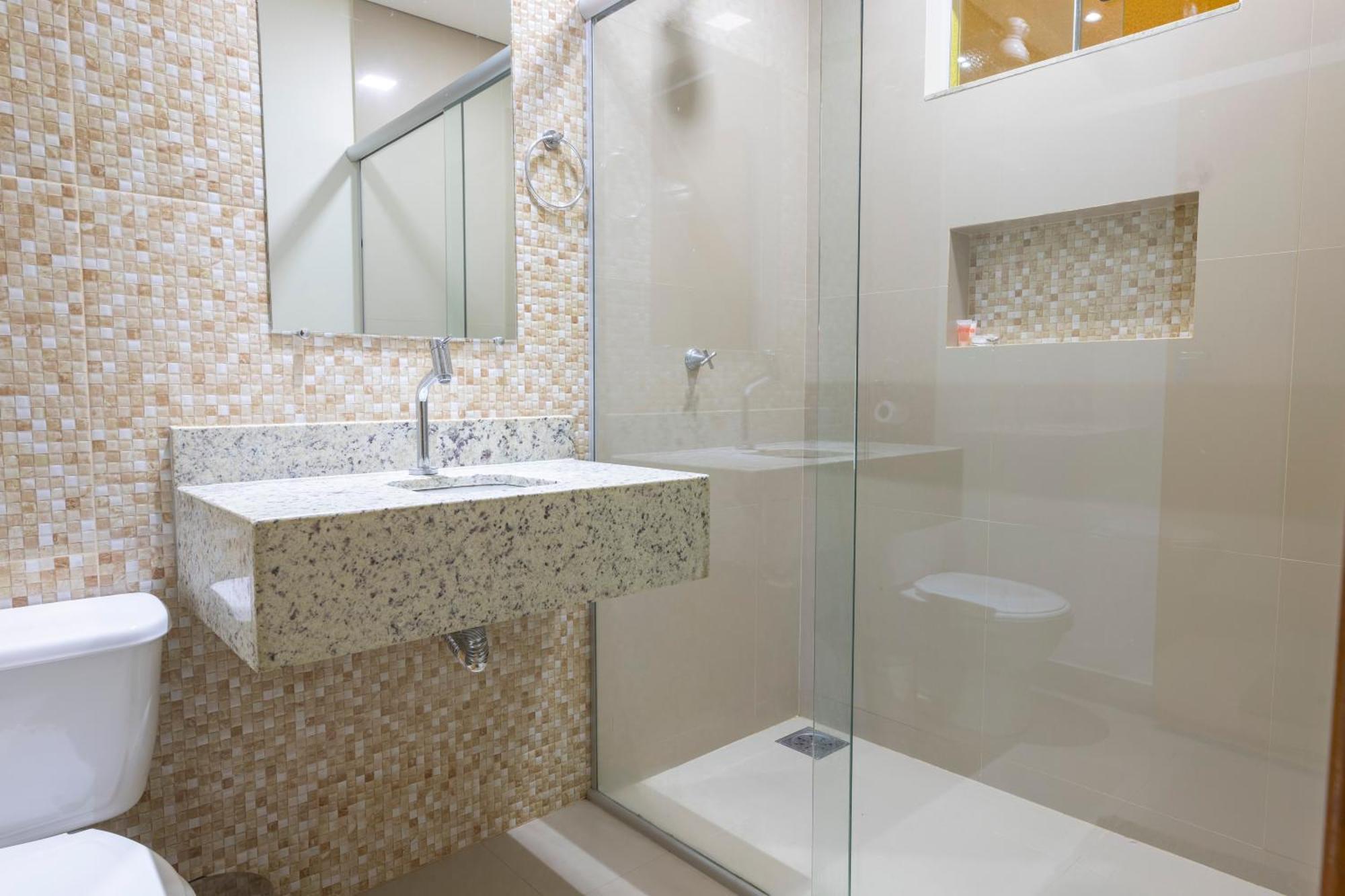 Oyo Tropical Confort Hotel, Brasilia Sao Sebastiao  Ngoại thất bức ảnh