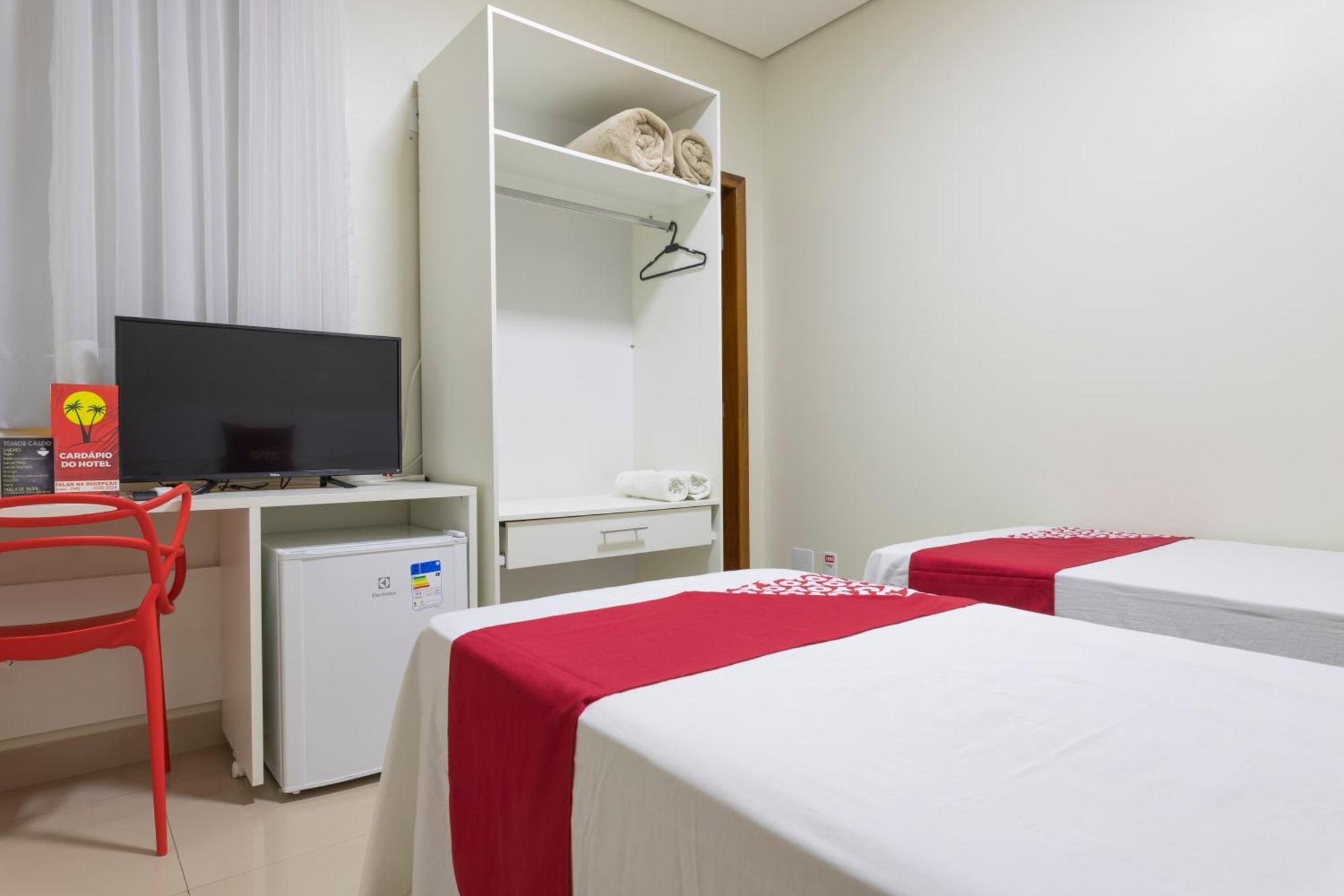 Oyo Tropical Confort Hotel, Brasilia Sao Sebastiao  Ngoại thất bức ảnh