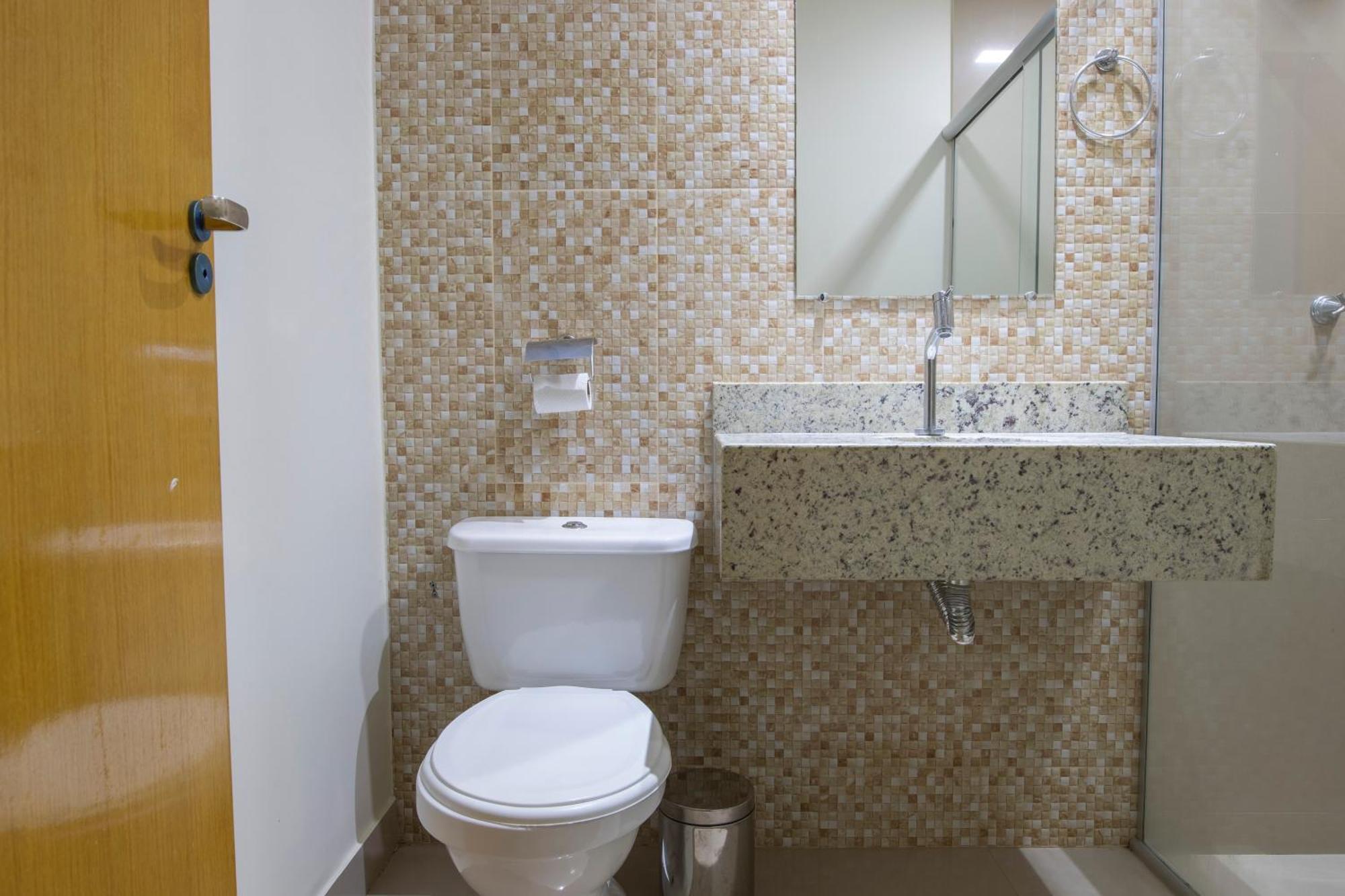 Oyo Tropical Confort Hotel, Brasilia Sao Sebastiao  Ngoại thất bức ảnh